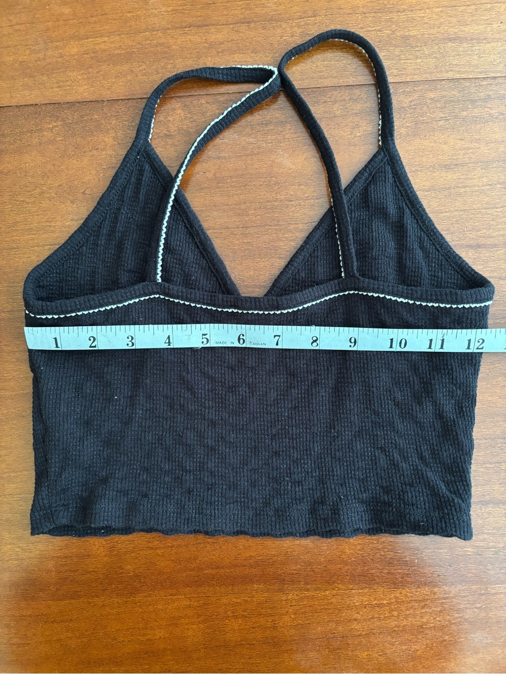 Cotton On Black Ribbed V-Neck Crop Top with Contrast Trim - Picture 6 of 7